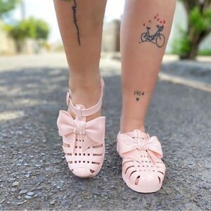 Melissa x Barbie Possession Pink Bow Cage Fisherman Jelly Sandals Size 6